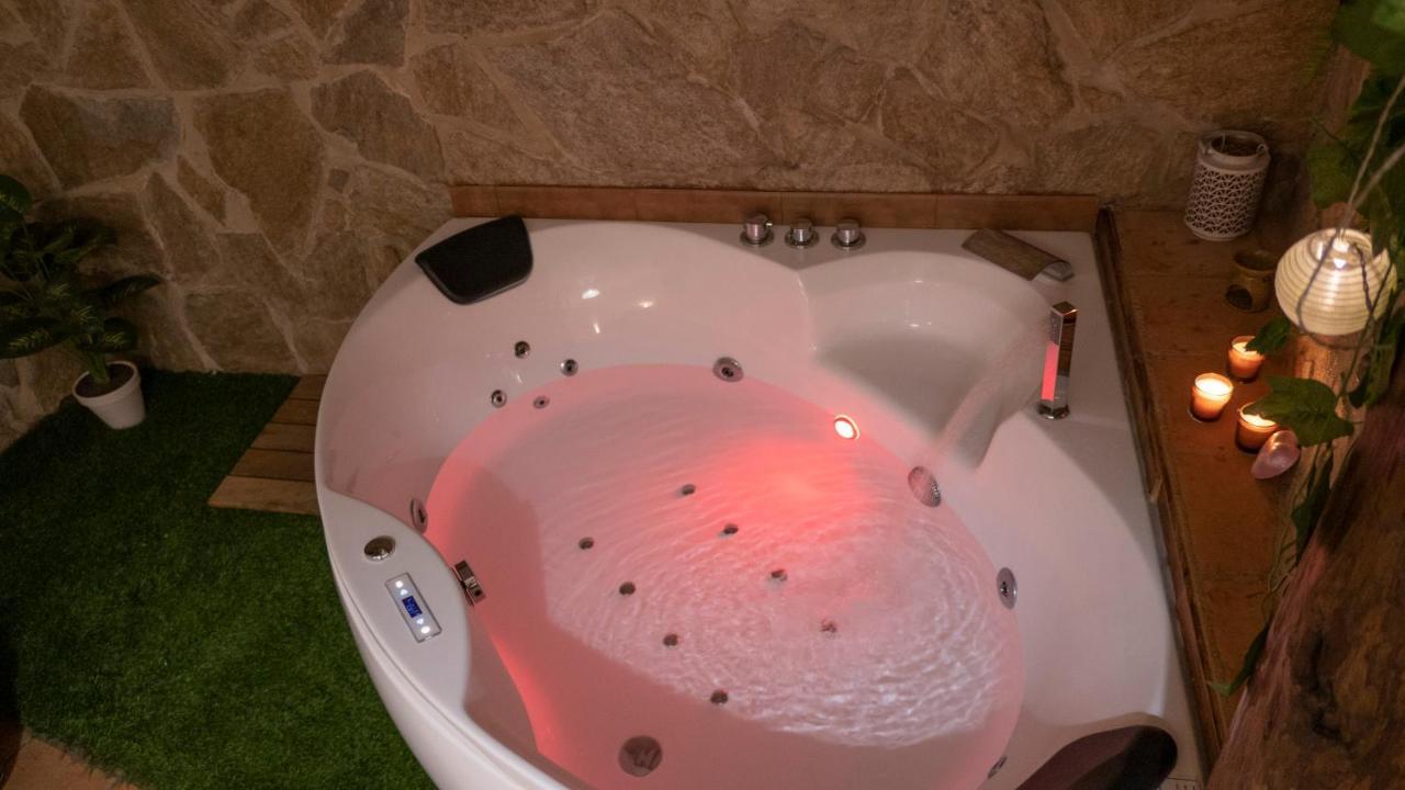 הוילה בנאוקאס La Casa De La Lobita מראה חיצוני תמונה